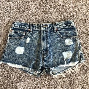 Levi’s distressed acid wash high rise jean shorts